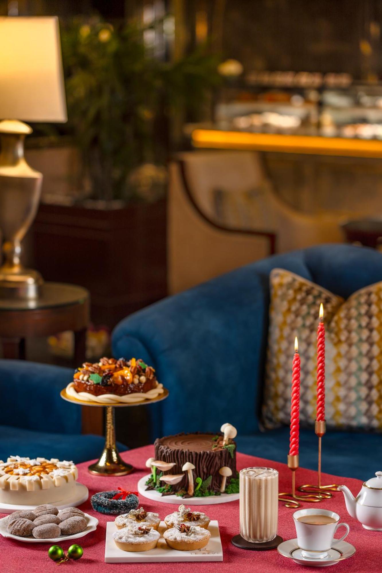 The Leela Ambience Gurugram Hotel & Residences - The Luxury Urban Sanctuary Gurgaon Zewnętrze zdjęcie A Christmas pudding