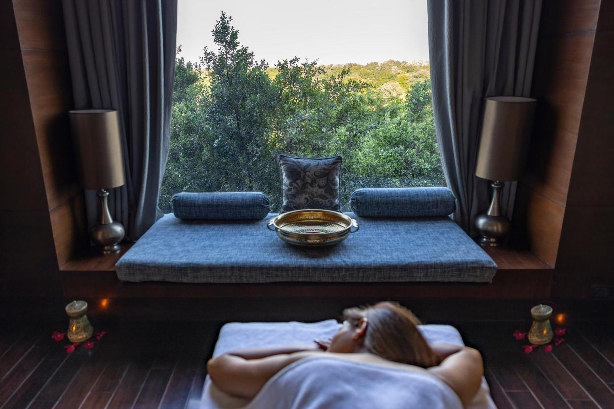 The Leela Ambience Gurugram Hotel & Residences - The Luxury Urban Sanctuary Gurgaon Zewnętrze zdjęcie Spa at The Westin Athens