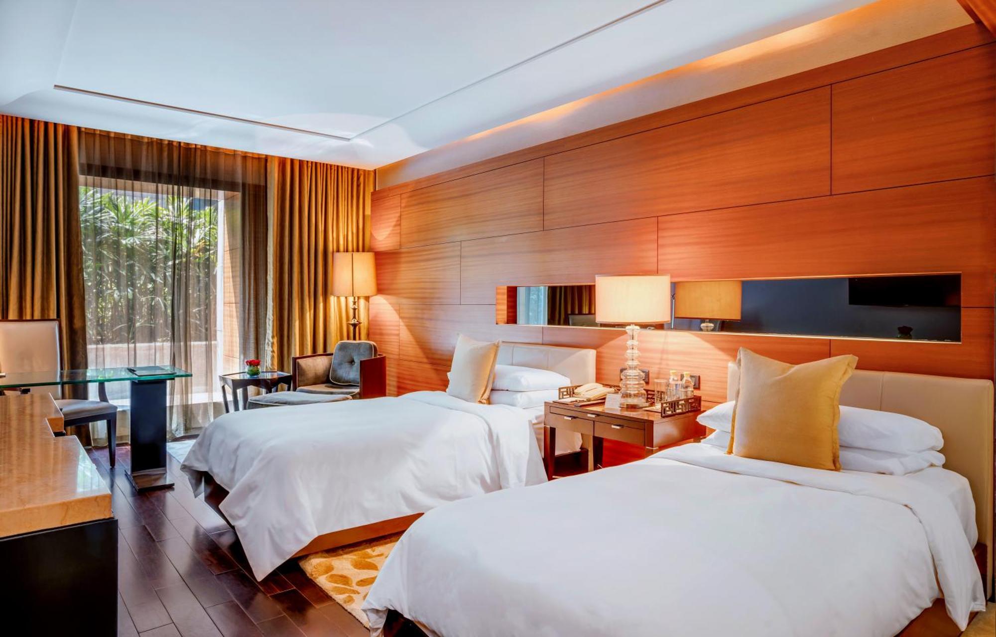 The Leela Ambience Gurugram Hotel & Residences - The Luxury Urban Sanctuary Gurgaon Zewnętrze zdjęcie Deluxe Room