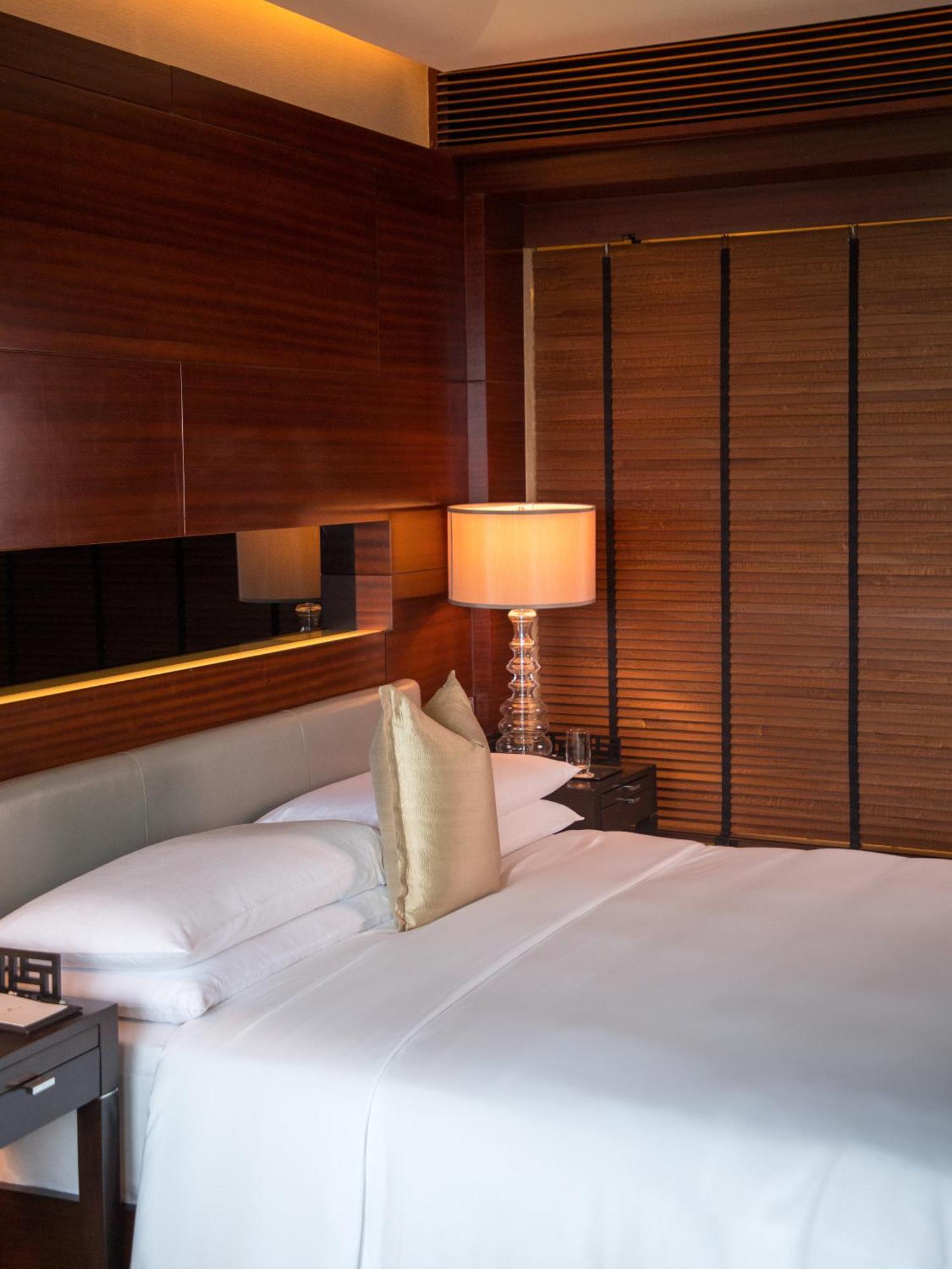 The Leela Ambience Gurugram Hotel & Residences - The Luxury Urban Sanctuary Gurgaon Zewnętrze zdjęcie